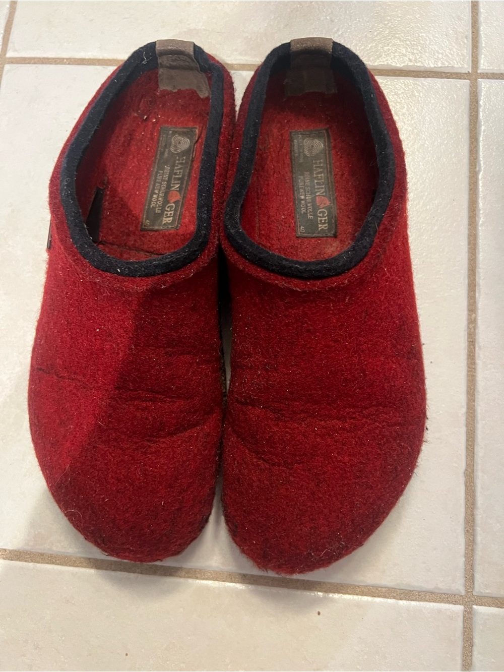 Heflinger Red Wool Slip-On Women's Slippers with Black Trim